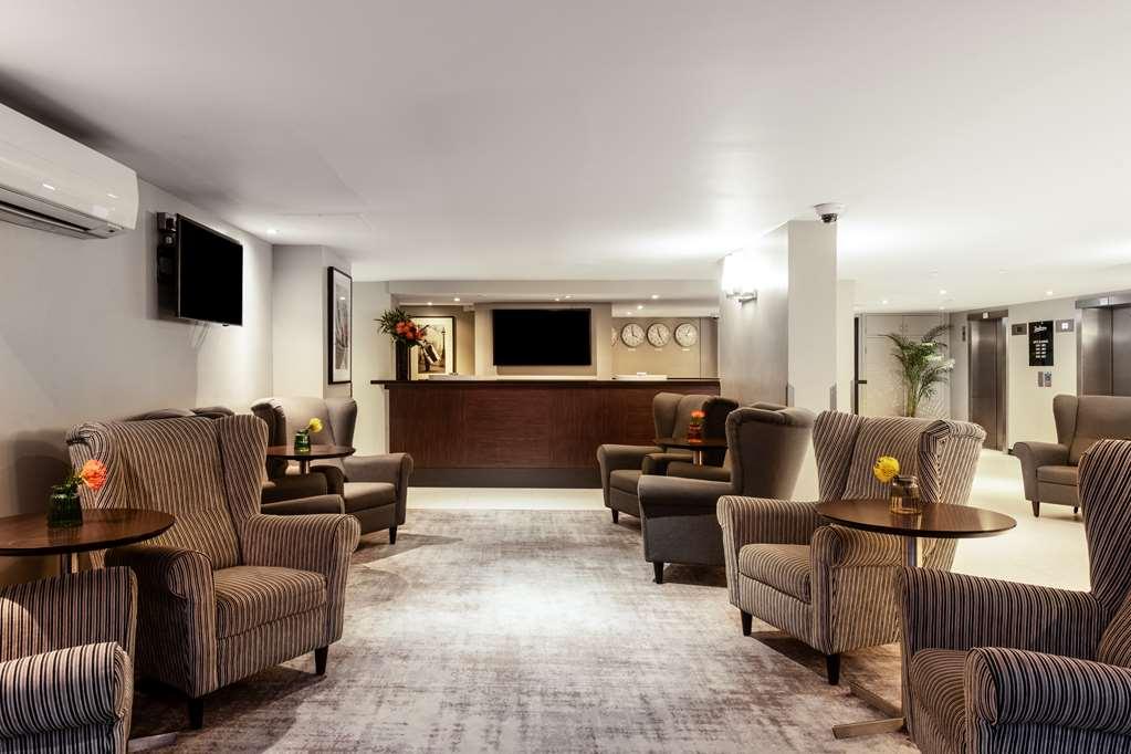 Radisson Red London Heathrow Hotel Facilities photo